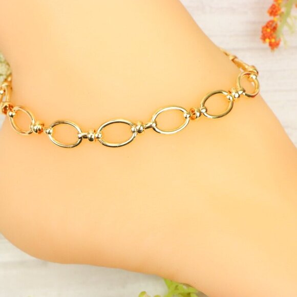 "Handmade Anklet – Elegant & Delicate Jewelry for Women | UNVRC1619 - Picture 7 of 10